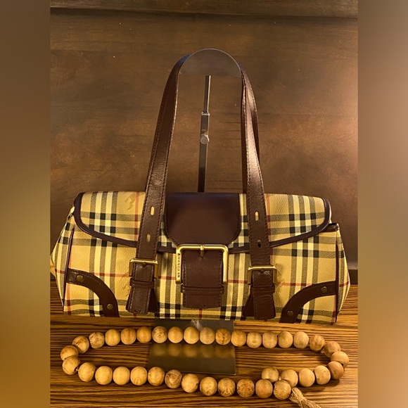Burberry Haymarket Check Shoulder/Buckle Bag tan/brown - Picture 12 of 12